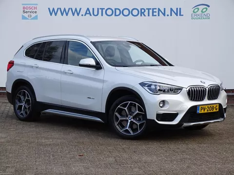 BMW X1 XDrive20i High Executive|2000KG TREKKRACHT|