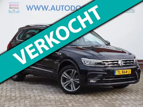 Volkswagen Tiguan 2.0 TDI 4Motion Highline Business R|PANO|TREKHAAK|