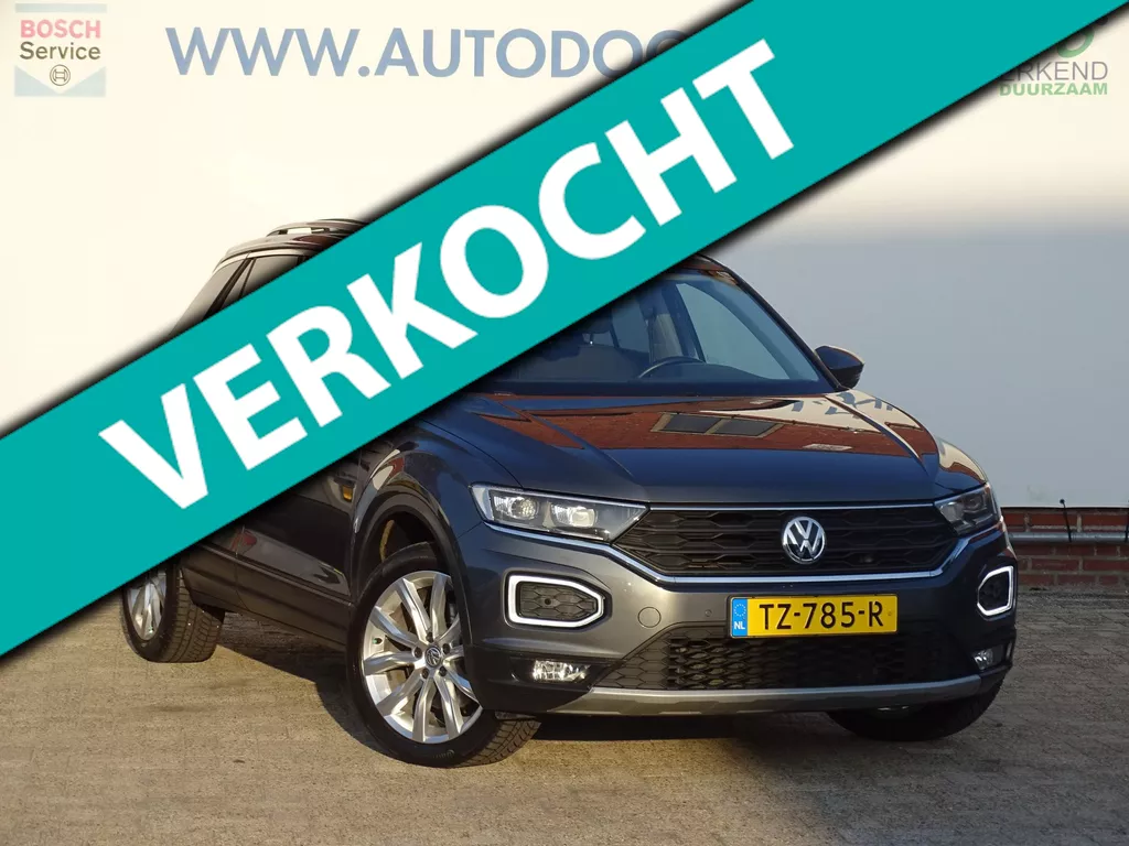 Volkswagen T-Roc 1.0 TSI Style|Pano|Trekhaak|Camera|Adaptive