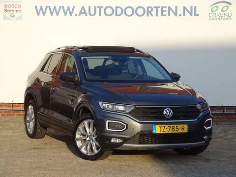 Volkswagen T-Roc 1.0 TSI Style|Pano|Trekhaak|Camera|Adaptive