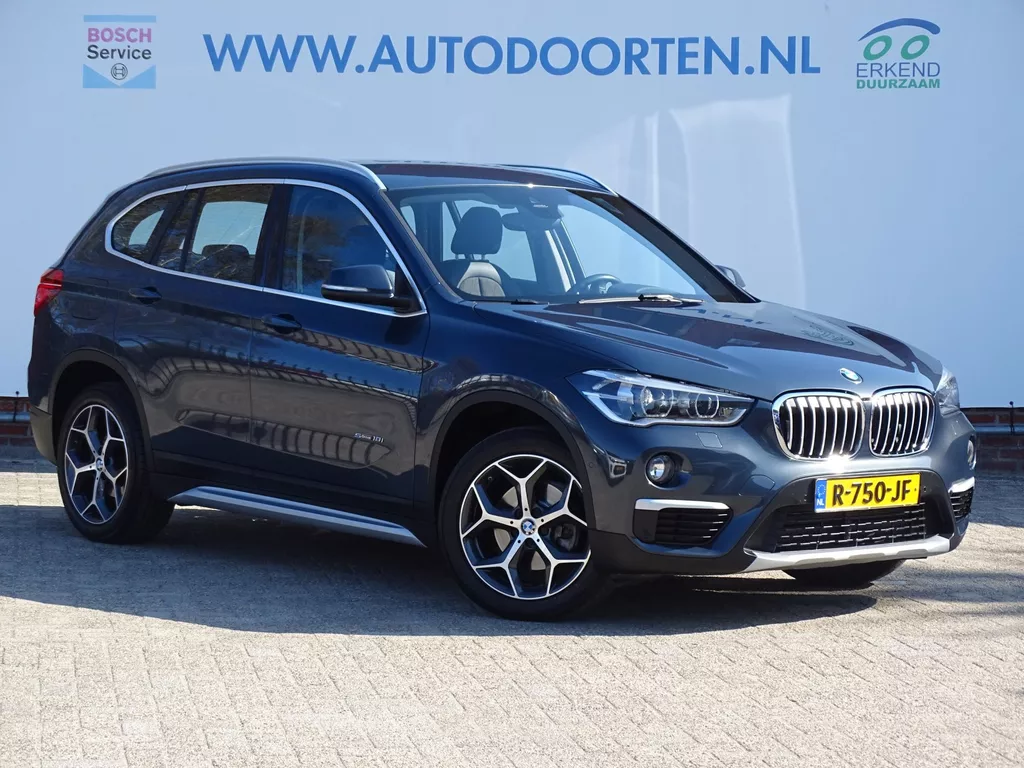 BMW X1 SDrive18i High Executive|CAM|NAV|STOELVERWARMING
