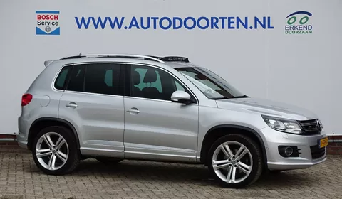 Volkswagen Tiguan 1.4 TSI R-Line Edition|Pano|Trekhaak|Navi|Keurig!