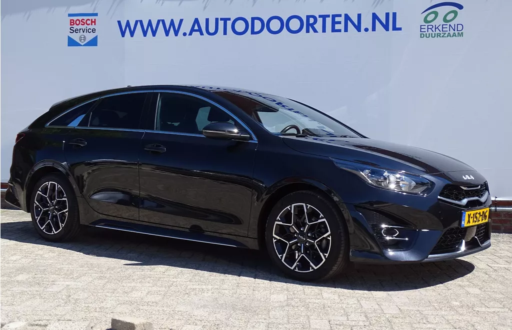 Kia ProCeed 1.5 T-GDi GT-PlusLine|TREKHAAK|CAMERA|