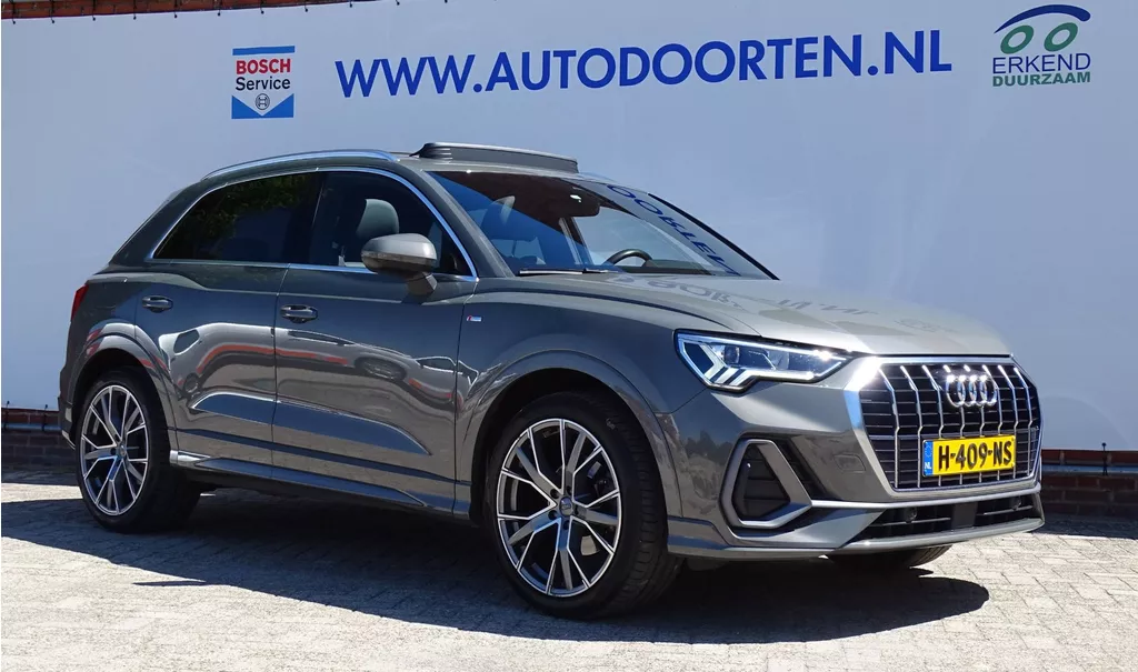 Audi Q3 35 TFSI S edition|TREKHAAK|CARPLAY|VIRTUAL DISPLAY|