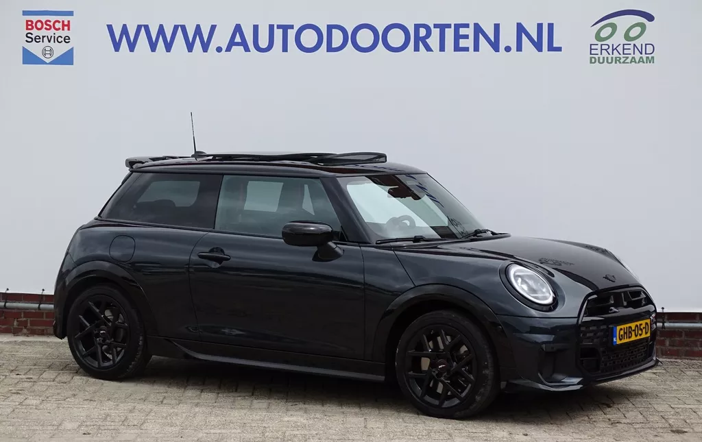 Mini 3-Deurs 1.5 Cooper C John Cooper Works|Pano|Carplay|Camera