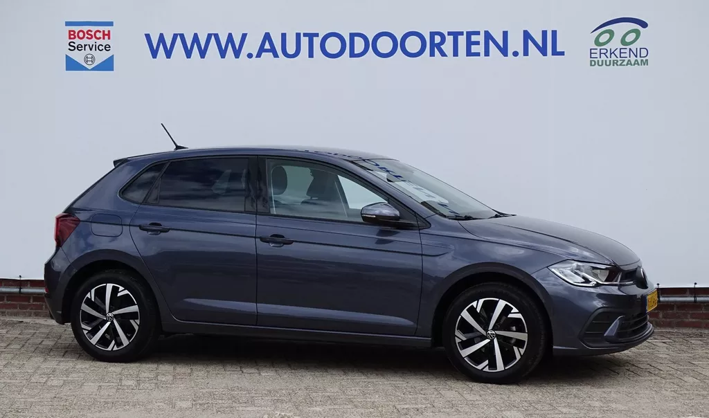 Volkswagen Polo 1.0 TSI Life|CAMERA|CAR-PLAY|