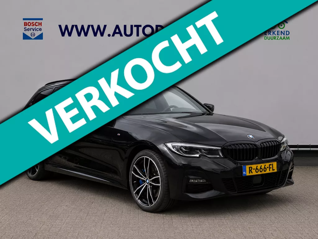 BMW 3-serie Touring 330e High Executive|Pano|Trekhaak|Leder|Adaptive