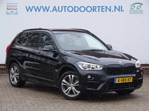 BMW X1 SDrive18i High Executive|Trekhaak|Camera|Sportstoel