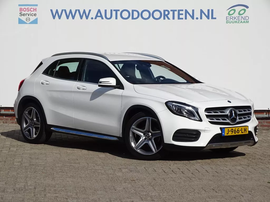 Mercedes-Benz GLA-klasse 180 Business Solution AMG Night Upgrade|CAM|TREKHAAK|