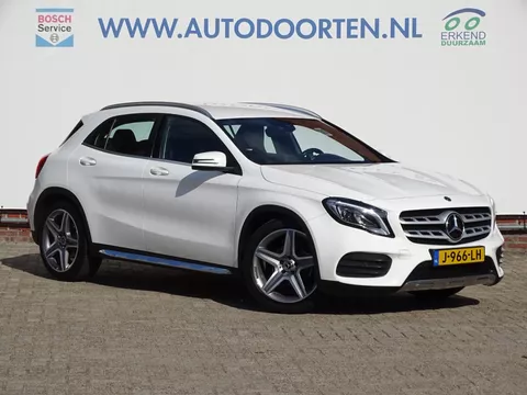 Mercedes-Benz GLA-klasse 180 Business Solution AMG Night Upgrade|CAM|TREKHAAK|