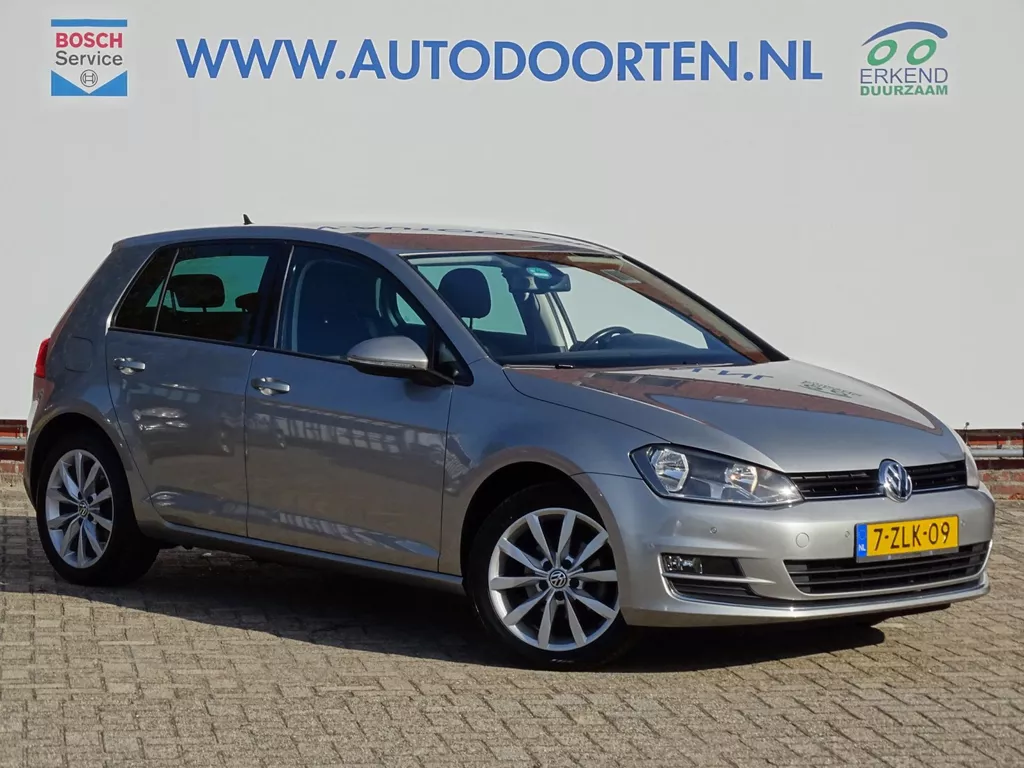 Volkswagen Golf 1.2 TSI Highline|CAM|NAVI|BT|ALL-SEASON
